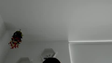 Saray  online show from April 20, 2026, 9:16 pm