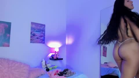 Snapshot of saray_rivas18 chatting on October 16, 2025, 11:11 am saray 18 online show from October 16, 2025, 11:11 am