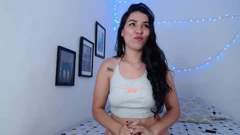 sarayander online show from February 27, 2025, 7:15 pm