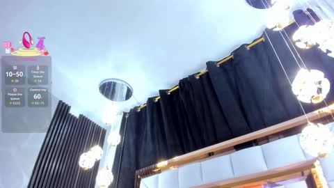 Snapshot of sarayroyse chatting on November 13, 2025, 7:35 pm Saray online show from November 13, 2025, 7:35 pm