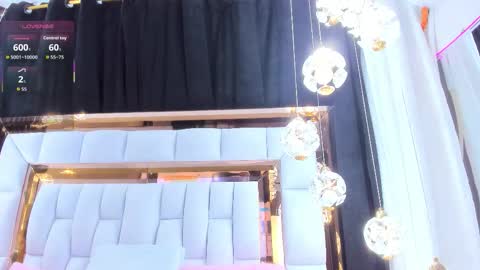 Snapshot of sarayroyse chatting on November 21, 2025, 7:23 pm Saray online show from November 21, 2025, 7:23 pm