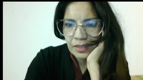 Snapshot of sarenis chatting on October 17, 2025, 3:31 am Sarenis online show from October 17, 2025, 3:31 am