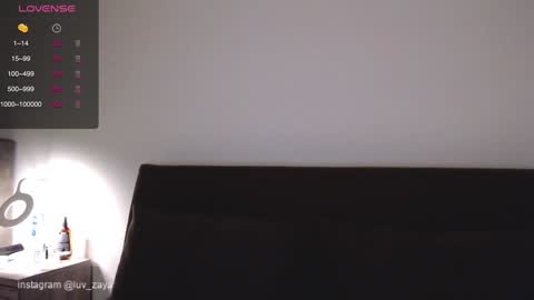 Snapshot of sarinaluv chatting on January 2, 2025, 11:27 pm   online show from January 2, 2025, 11:27 pm