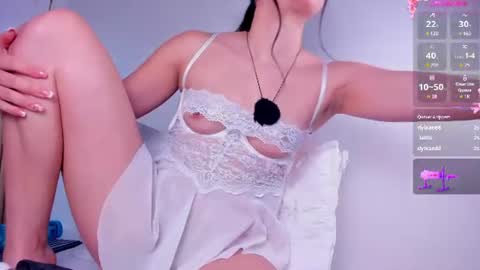 Snapshot of sarita__gomez chatting on July 10, 2026, 5:34 am Sarita online show from July 10, 2026, 5:34 am