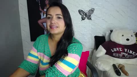 Snapshot of saritatellez chatting on September 30, 2025, 10:04 pm Sarita Tellez online show from September 30, 2025, 10:04 pm