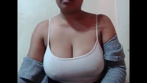 saronette online show from October 14, 2025, 6:25 am