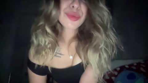 Sarrah online show from December 1, 2025, 1:10 am