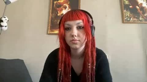 Mia online show from May 14, 2026, 3:30 pm