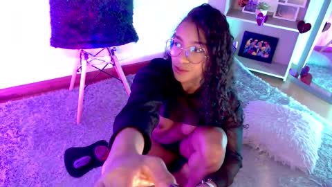 sasha_bowei online show from March 20, 2026, 2:49 am