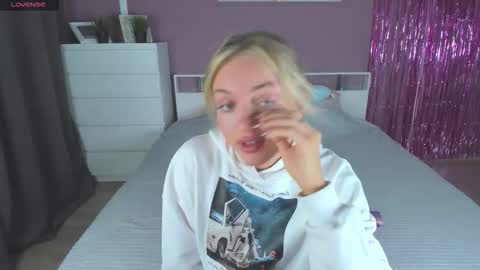 Sasha online show from February 13, 2026, 3:52 pm