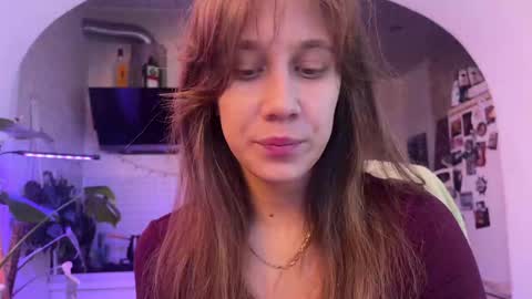 Snapshot of sasha_moormeoow chatting on December 15, 2024, 7:35 am Alexandra Sasha in short online show from December 15, 2024, 7:35 am