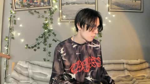 Sasha Vesmus online show from May 16, 2026, 5:15 am