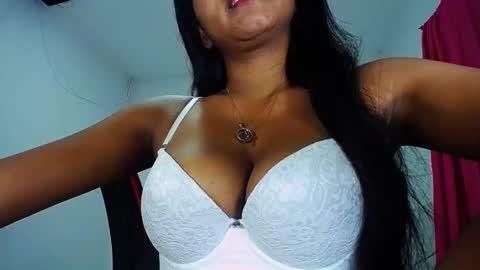 sashabreck1 online show from January 7, 2025, 3:57 am