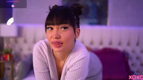 Dennise online show from October 24, 2025, 6:48 pm