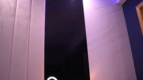 Dennise online show from January 9, 2026, 7:59 pm