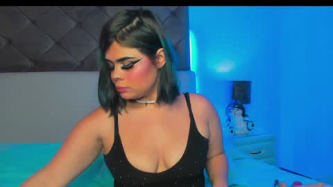 Snapshot of sashajune chatting on January 2, 2025, 8:02 pm selene online show from January 2, 2025, 8:02 pm