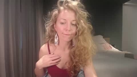 Sasha online show from November 8, 2025, 9:09 am