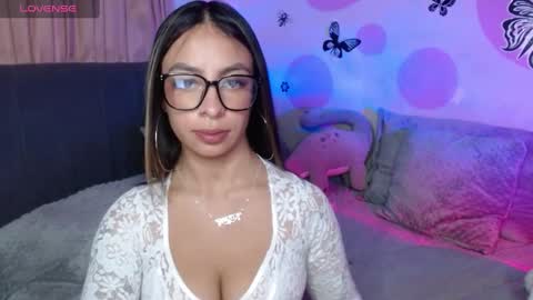 Snapshot of sashaweb chatting on February 18, 2025, 2:59 am Sasha Independent model online show from February 18, 2025, 2:59 am