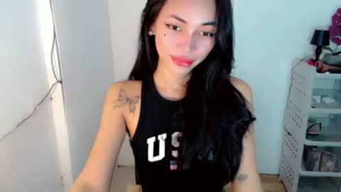 Snapshot of sashifoxdoll_ chatting on May 28, 2026, 10:18 pm Sashi online show from May 28, 2026, 10:18 pm