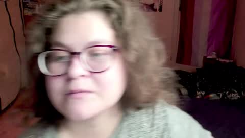 .Alexandra online show from October 8, 2025, 6:49 pm