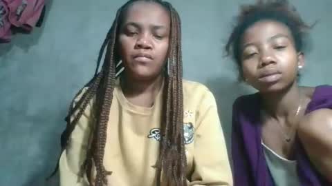 sasivia08 online show from February 3, 2026, 2:53 am