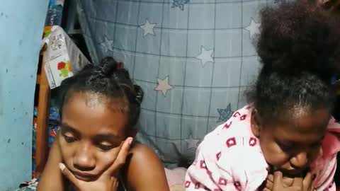 sasivia08 online show from April 11, 2026, 8:46 pm