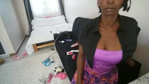 sassy_angel1 online show from February 3, 2026, 5:38 am