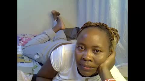 sassy_bella online show from October 28, 2025, 6:54 pm