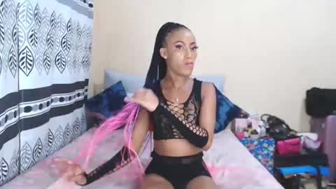 Kylie online show from February 9, 2025, 5:11 pm