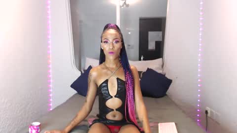 Kylie online show from March 2, 2025, 10:59 pm