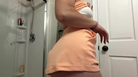 Snapshot of sassysquirtsmmm chatting on May 26, 2026, 8:27 pm sassysquirtsmmm online show from May 26, 2026, 8:27 pm