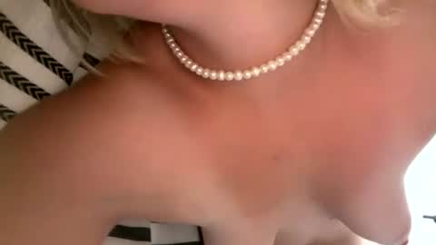 Snapshot of sassysquirtsmmm chatting on July 11, 2026, 4:59 am sassysquirtsmmm online show from July 11, 2026, 4:59 am