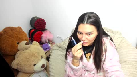 sassytiff online show from February 1, 2026, 11:42 am