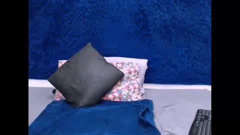 sasyylissaa online show from February 28, 2025, 8:09 am