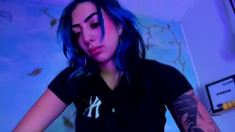 Saturnooo online show from April 2, 2026, 2:31 am