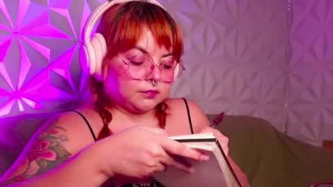 Gina George online show from September 20, 2025, 11:28 pm