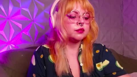 Gina George online show from September 21, 2025, 10:22 pm