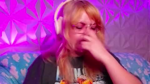 Gina George online show from October 12, 2025, 11:04 pm