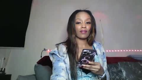 Shaniiice online show from January 2, 2025, 1:38 am