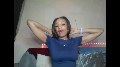 Shaniiice online show from February 4, 2025, 1:13 am