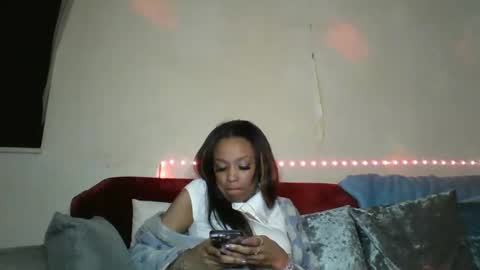 Shaniiice online show from February 5, 2025, 2:19 am