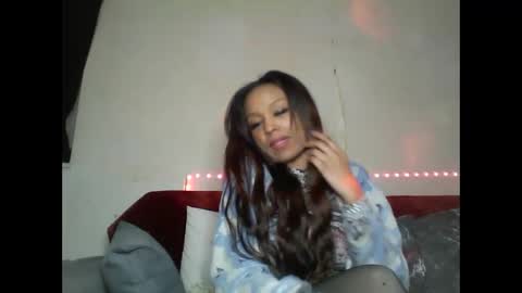Shaniiice online show from March 10, 2025, 11:27 pm