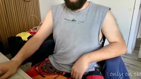 Snapshot of saucybonjo chatting on January 1, 2025, 5:11 pm Ben online show from January 1, 2025, 5:11 pm