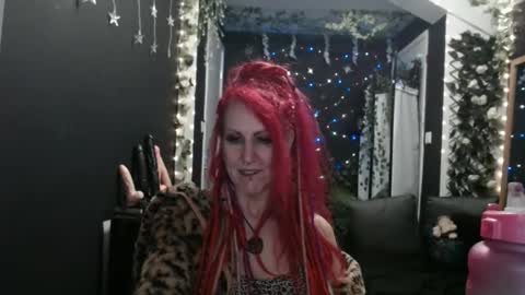 SaucySky online show from February 8, 2025, 3:30 am