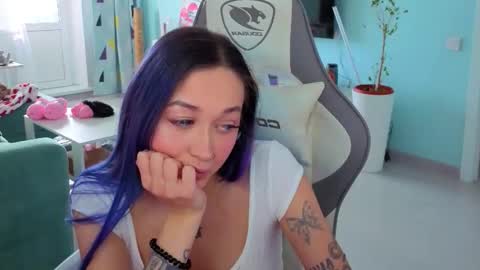 Ariel online show from February 20, 2026, 4:20 am