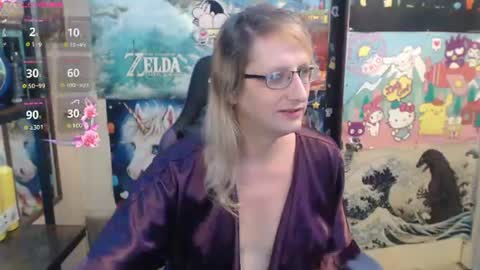 Snapshot of savanah_banana chatting on July 17, 2026, 9:49 am Savanah online show from July 17, 2026, 9:49 am