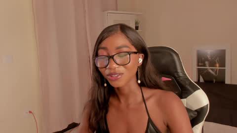 Snapshot of savannahwildee chatting on December 16, 2024, 7:43 pm Savannahwildee online show from December 16, 2024, 7:43 pm