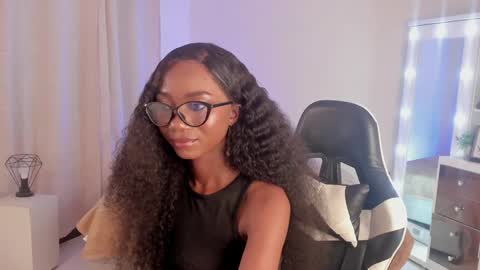 Snapshot of savannahwildee chatting on January 13, 2025, 8:48 pm Savannahwildee online show from January 13, 2025, 8:48 pm