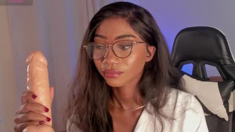 Snapshot of savannahwildee chatting on February 9, 2025, 12:06 am Savannahwildee online show from February 9, 2025, 12:06 am