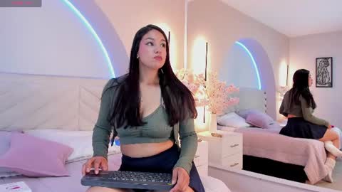 Snapshot of savina_ricci chatting on June 24, 2026, 3:16 am savina_ricci online show from June 24, 2026, 3:16 am